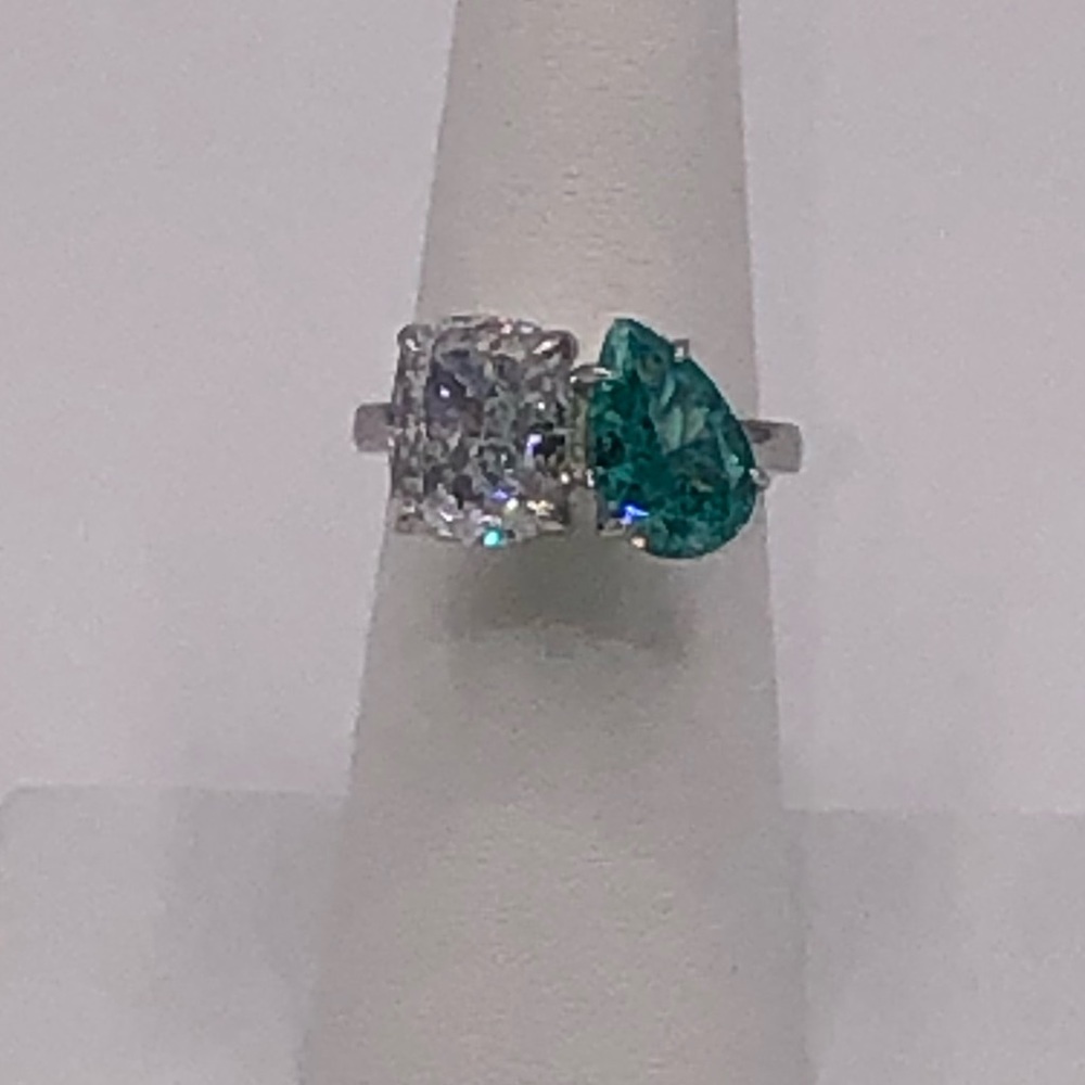8ct Toi et Moi Ring - Picture 10 of 14